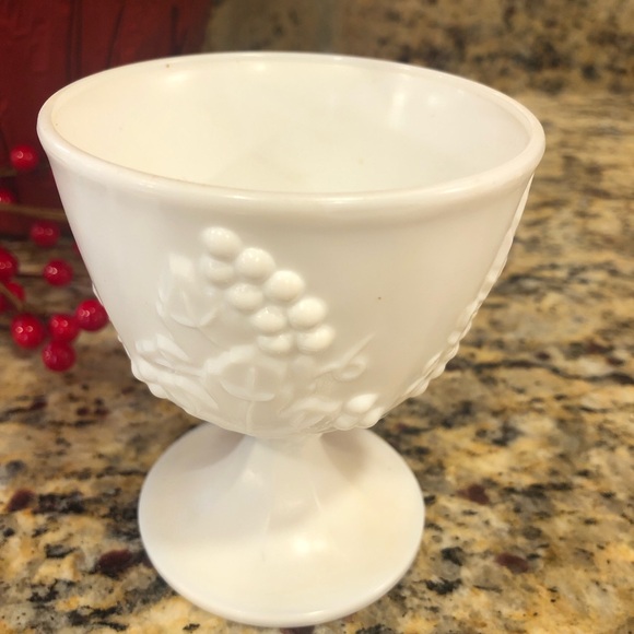 Indiana Glass Colony Harvest Grape Milk Glass Sugar and Creamer Set - Picture 3 of 5